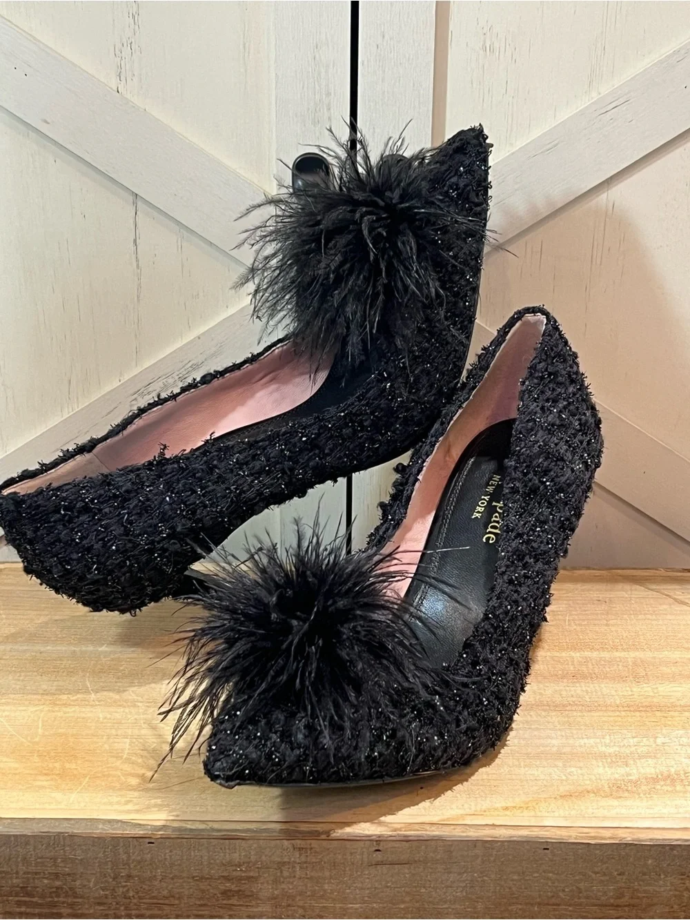 Kate Spade New York Marabou Black Tweed Feather Pom Pom Pumps Heels Size 9